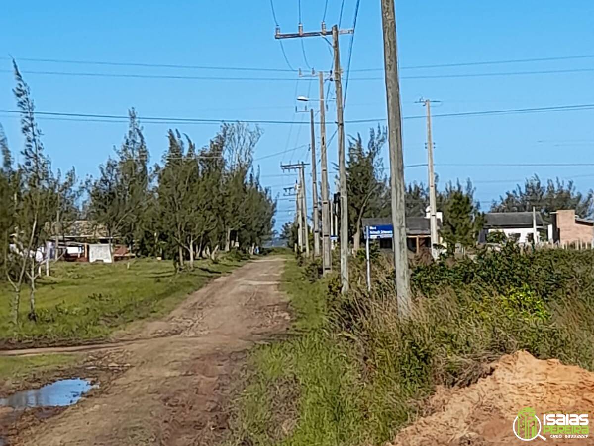 Vendo Casa De Alvenaria Na Praia Do Lagoinhas, Zona Norte, Na Divisa com Gaivota, SC