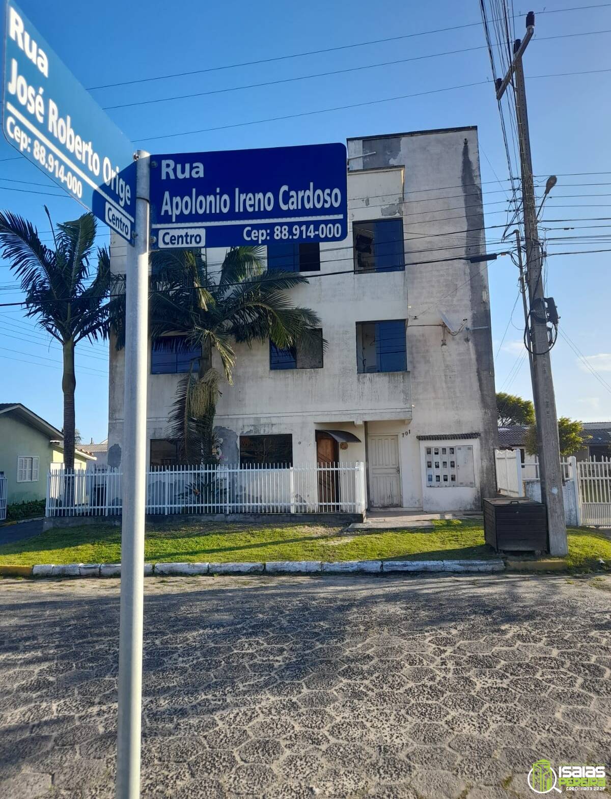 Vendo Apartamento no centro de Balneário Arroio do Silva, SC