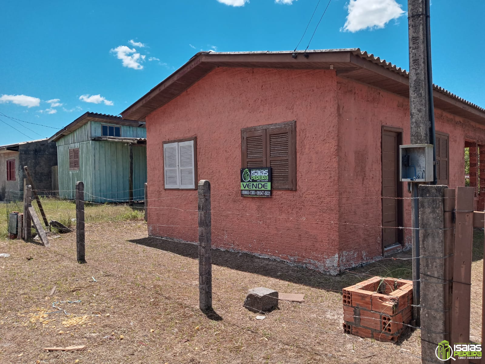 Vendo Casa De Material  Em Balneário Arroio Do Silva, SC