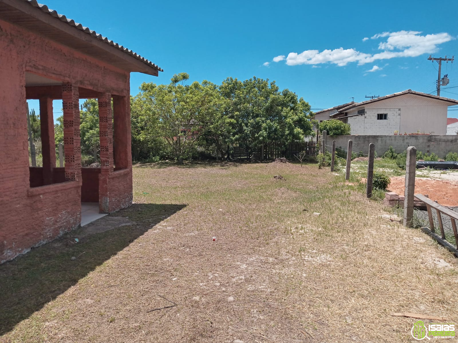 Vendo Casa De Material  Em Balneário Arroio Do Silva, SC