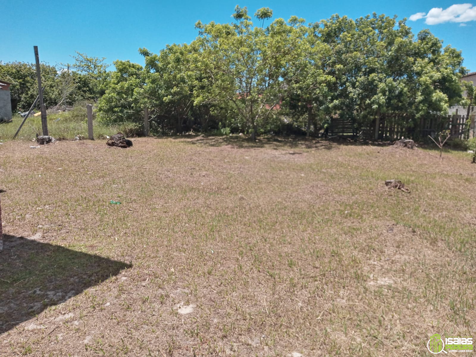 Vendo Casa De Material  Em Balneário Arroio Do Silva, SC