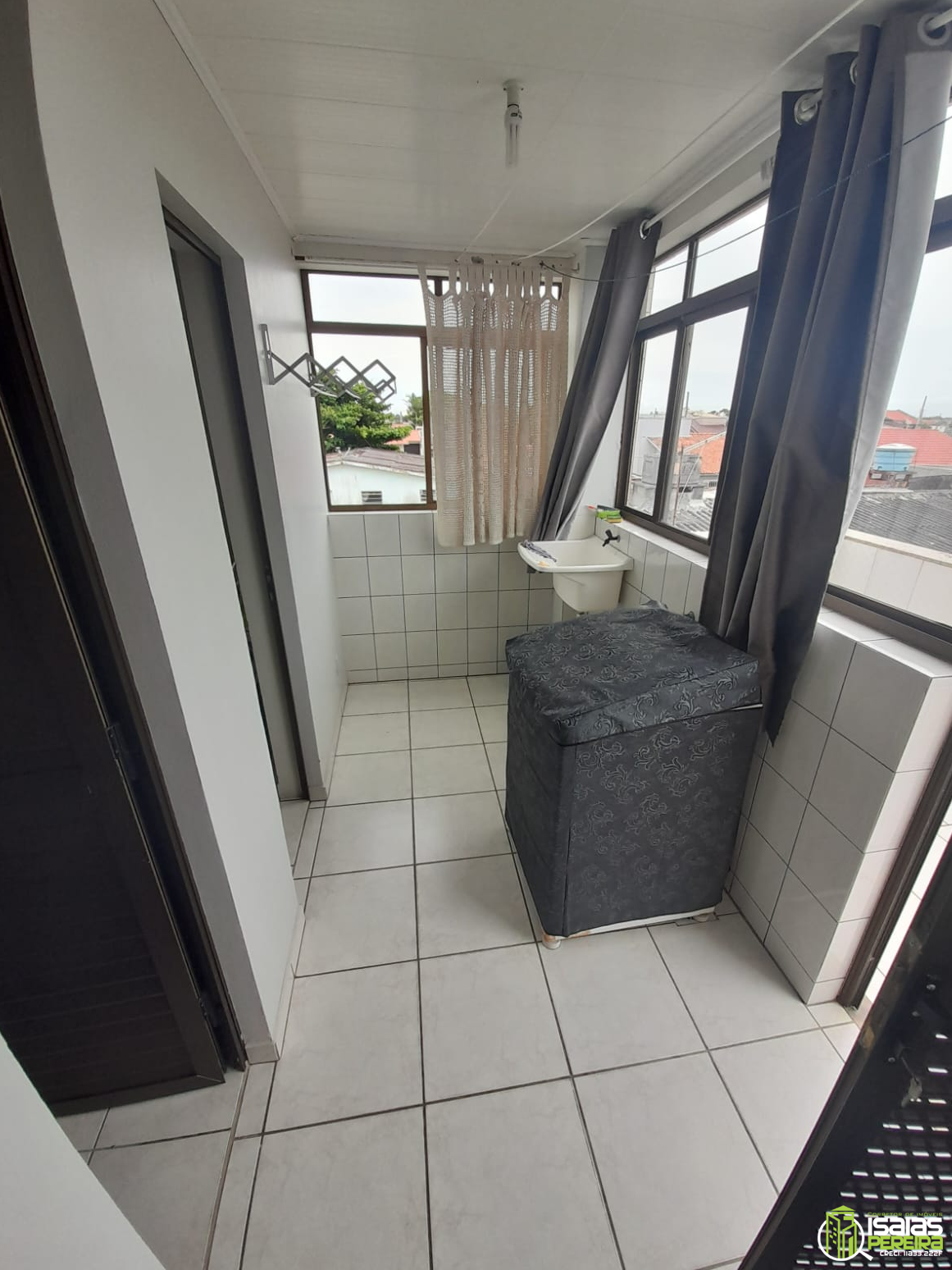 Vendo apartamento no Centro, de Balneário Arroio do Silva - SC