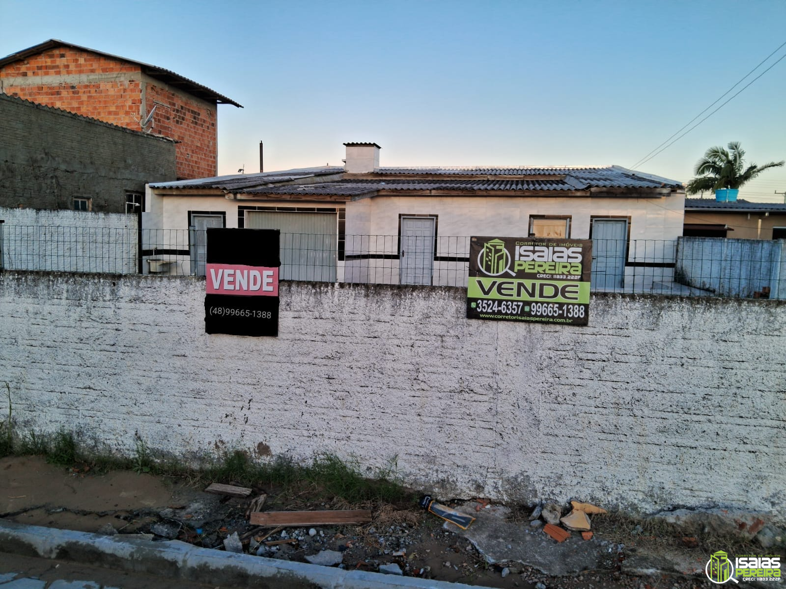 Vendo Casa de Alvenária em Balneário Arroio do Silva, SC