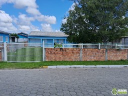 Vendo Casa com Ótima Localização em Balneário Arroio Do Silva, SC