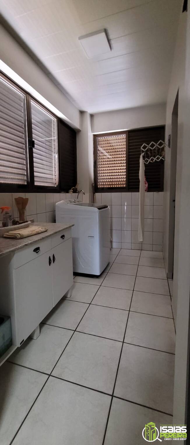 Vendo apartamento de alto padrão no centro da cidade de Balneário Arroio do Silva - SC