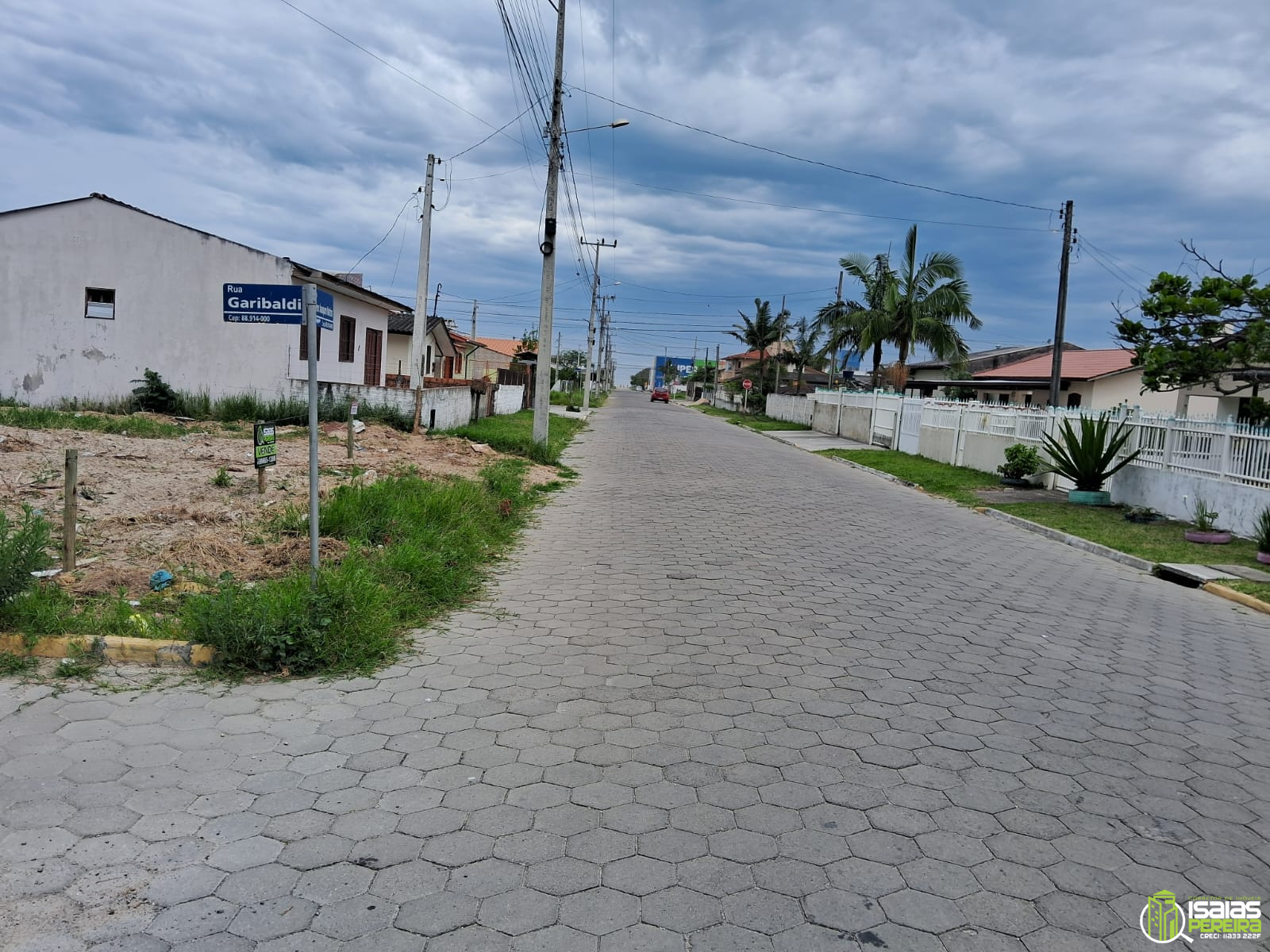 TERRENO  DE ESQUINA