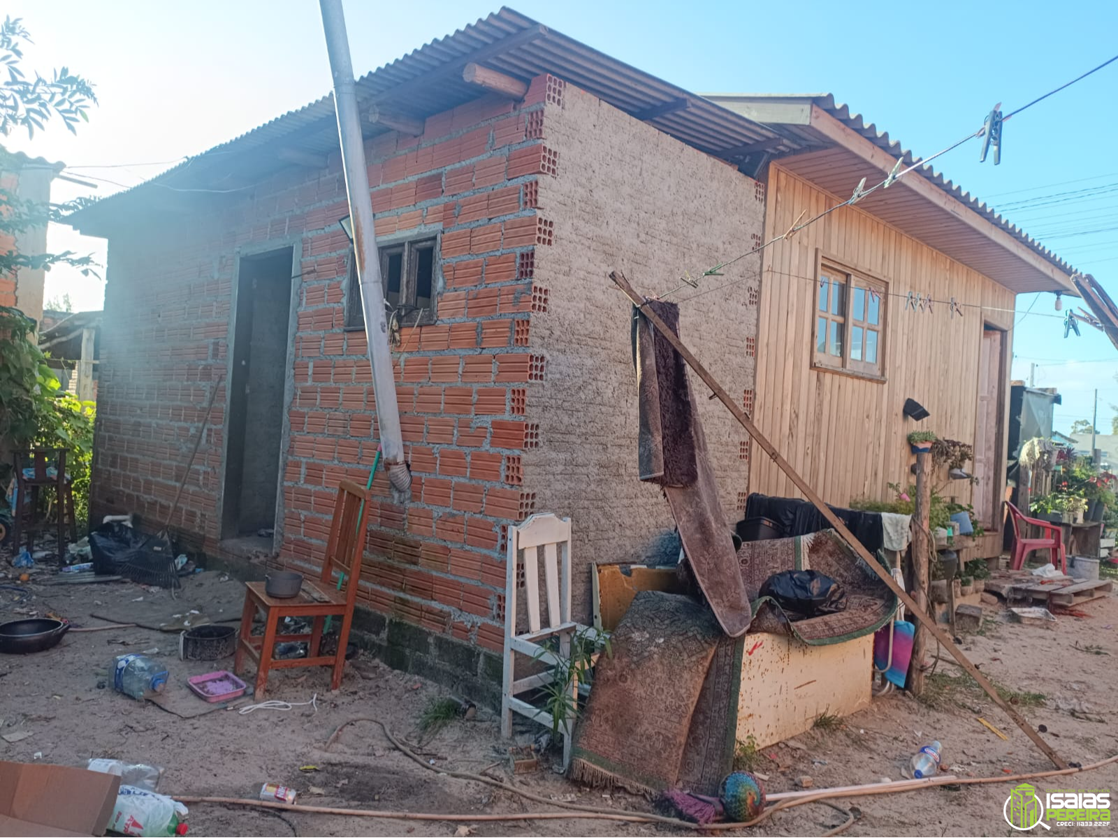 Casa de Madeira à venda