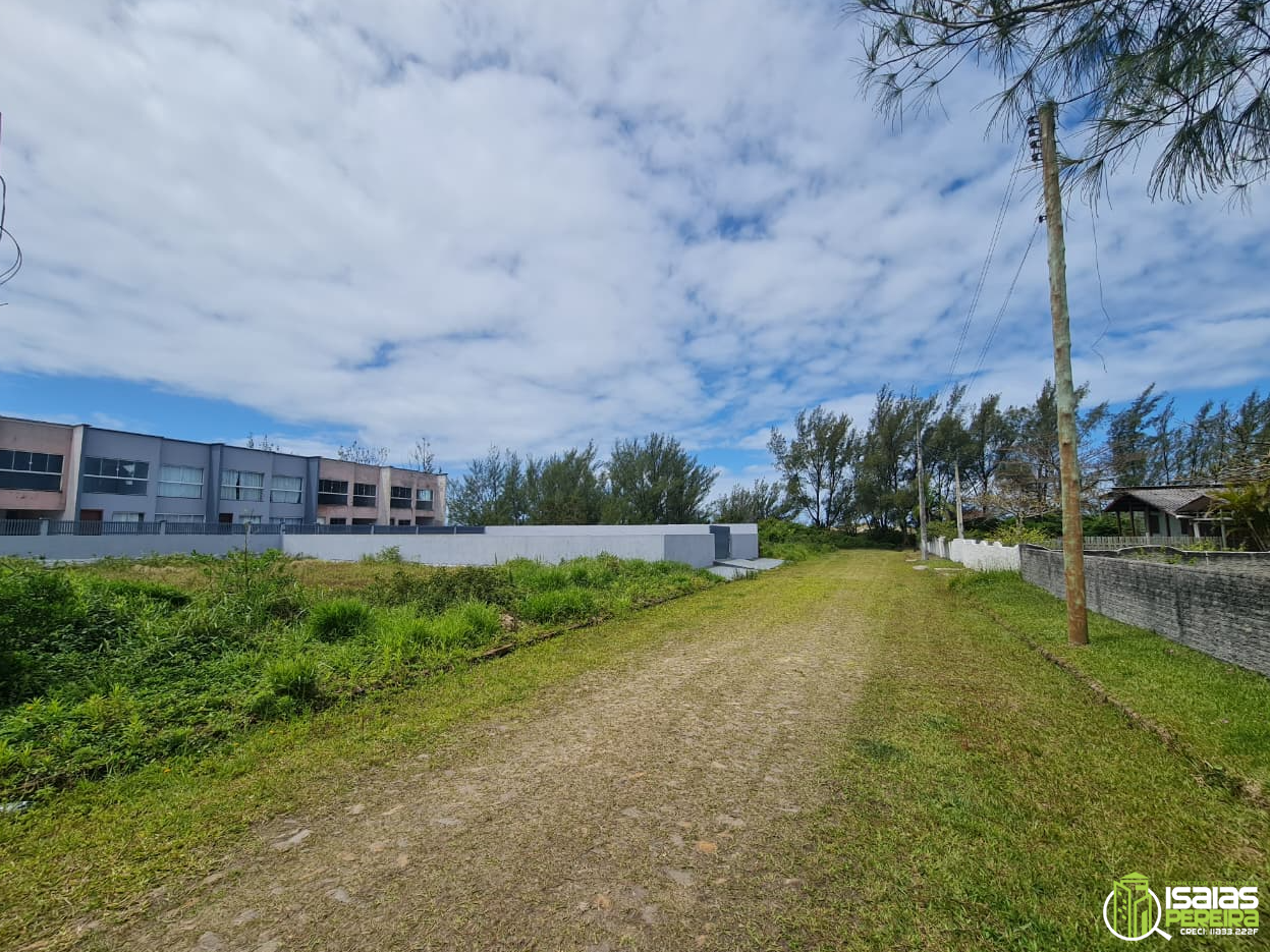 vendo terreno no Bairro Mira Flores, praia da lagoinhas.
