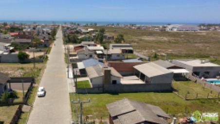 CASA COM TERRENO DE 312 m² À VENDA – BALNEÁRIO ARROIO DO SILVA/SC