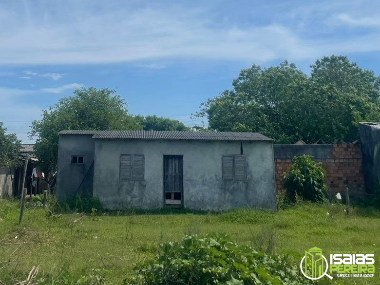 Casa de alvenaria para reforma em Balneário Arroio do Silva – SC