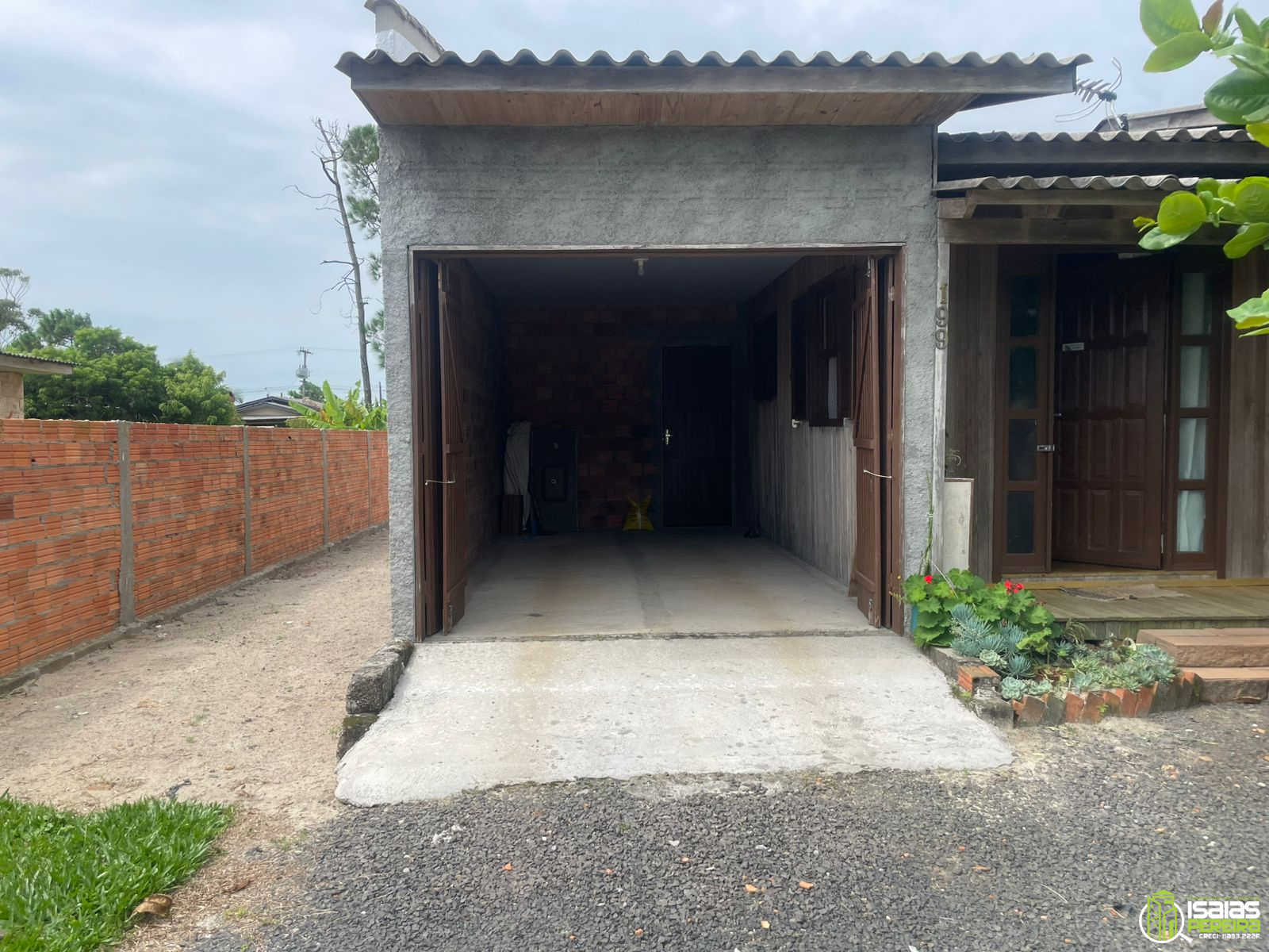 Casa Escriturada à Venda em Balneário Arroio do Silva – SC