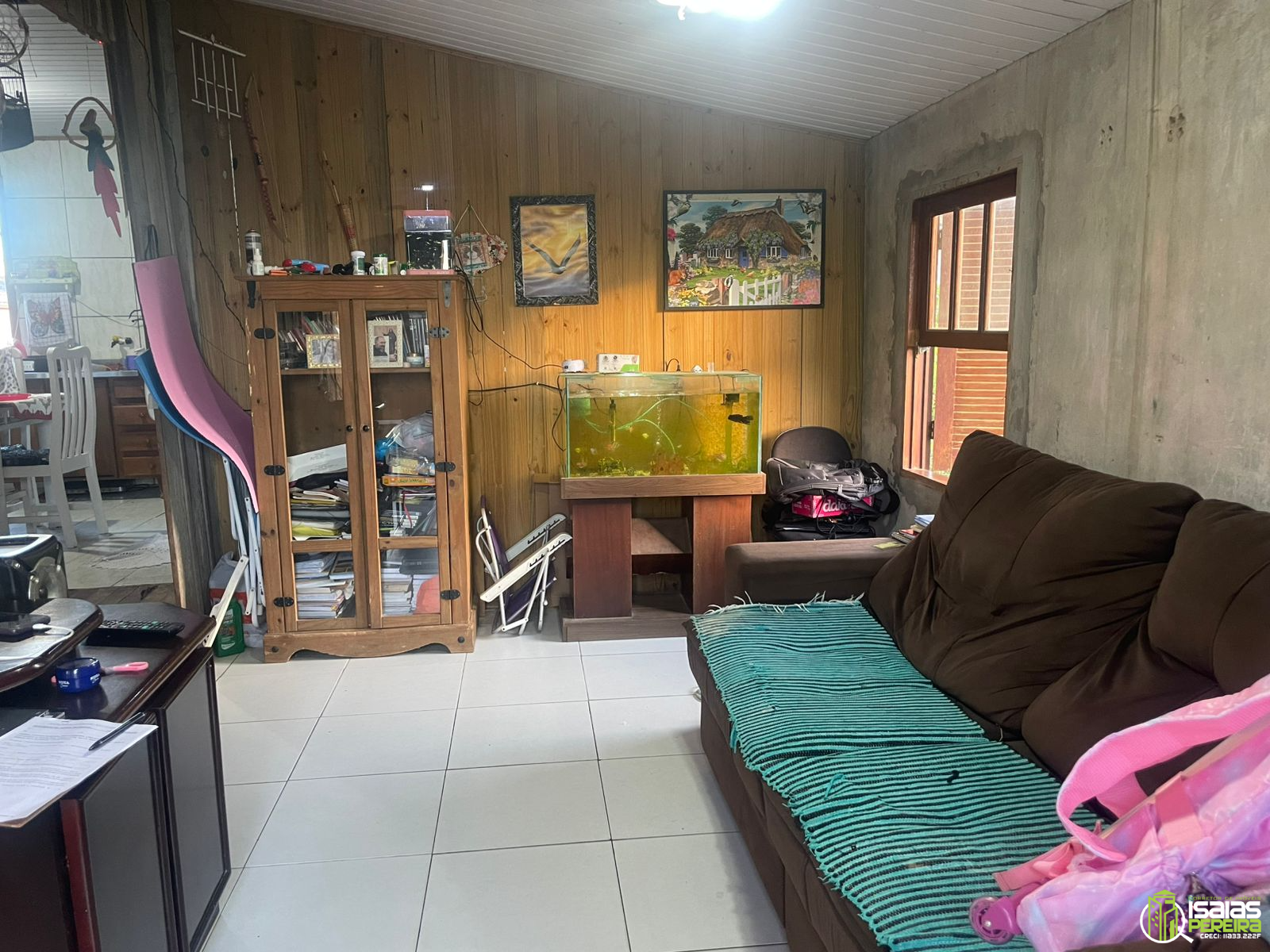 VENDE-SE – CASA MISTA PARA REFORMA