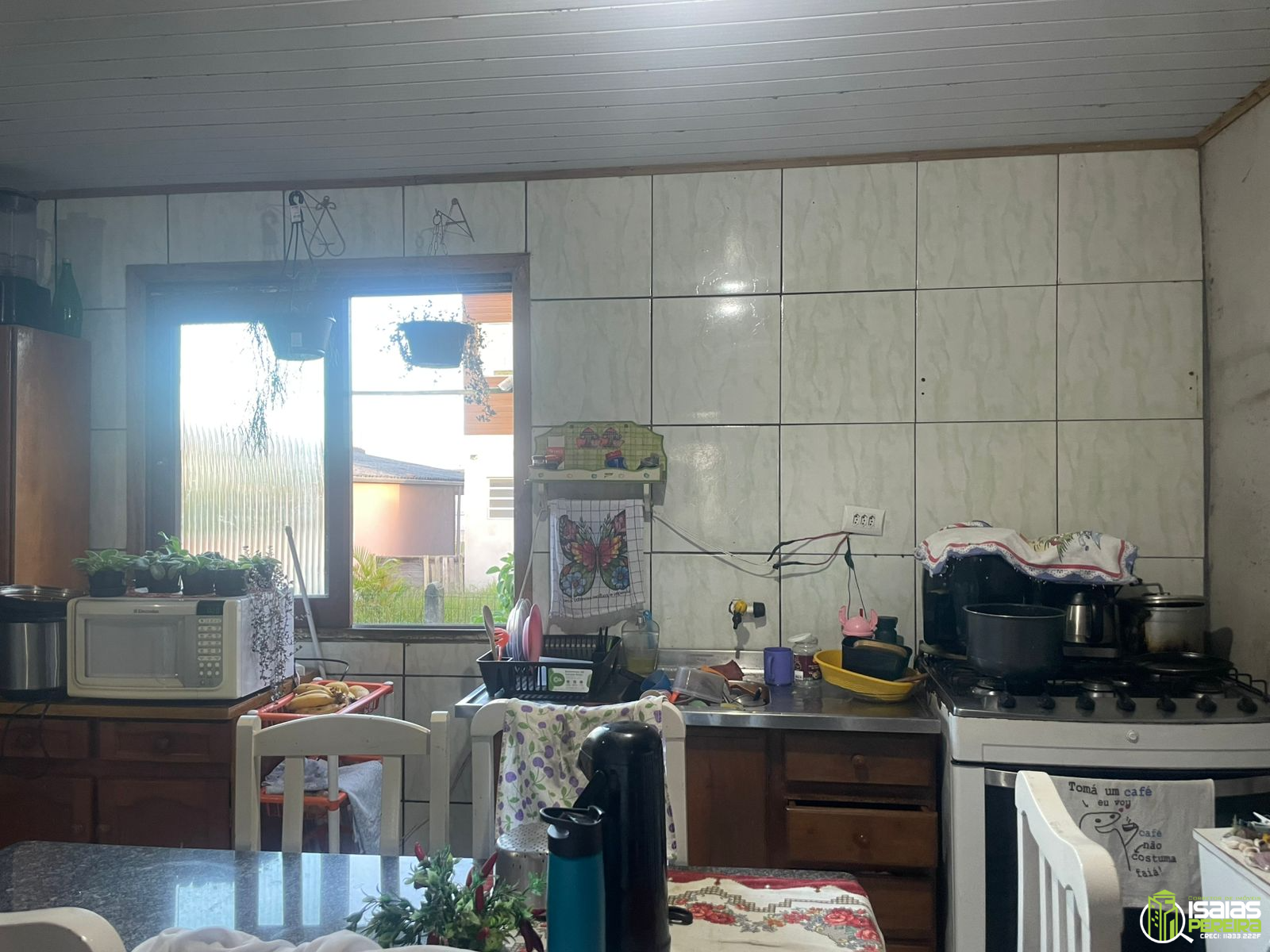 VENDE-SE – CASA MISTA PARA REFORMA