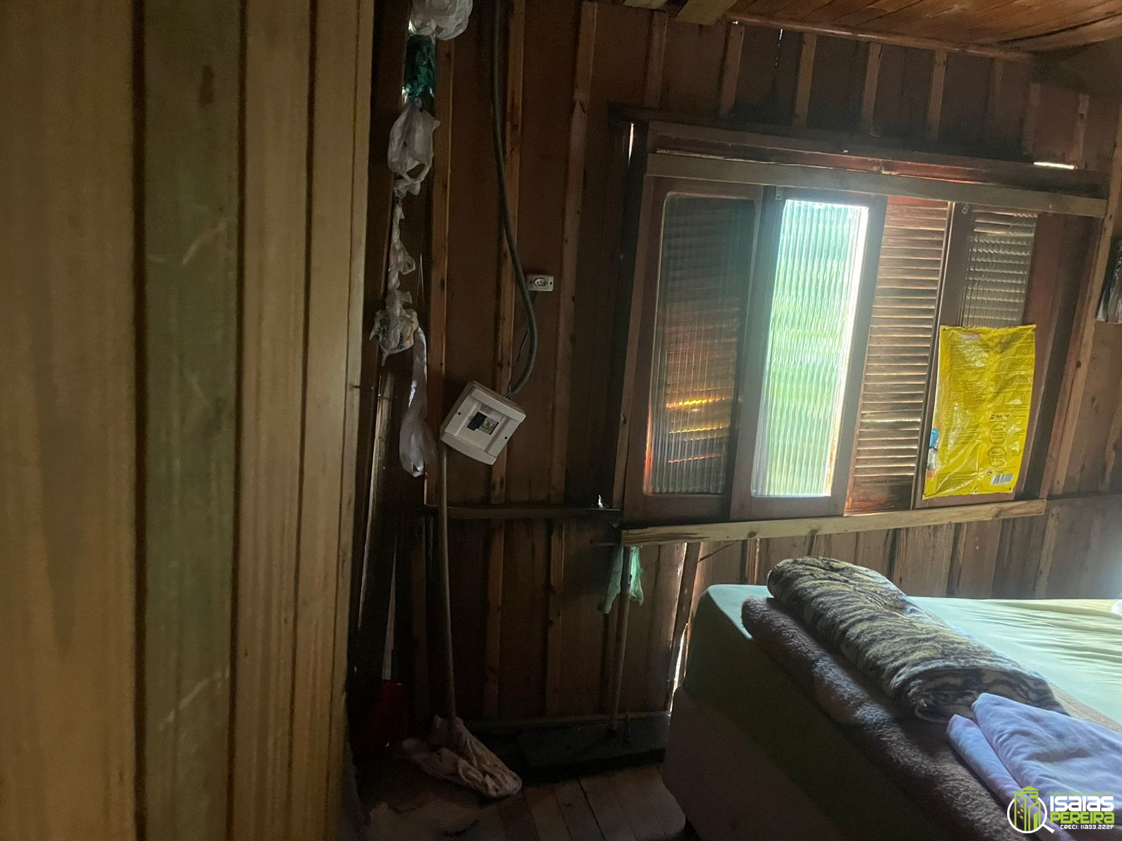 VENDE-SE – CASA MISTA PARA REFORMA