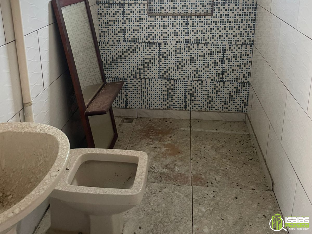 Vende-se casa mista em construção para reforma em Balneário Arroio do Silva – SC
