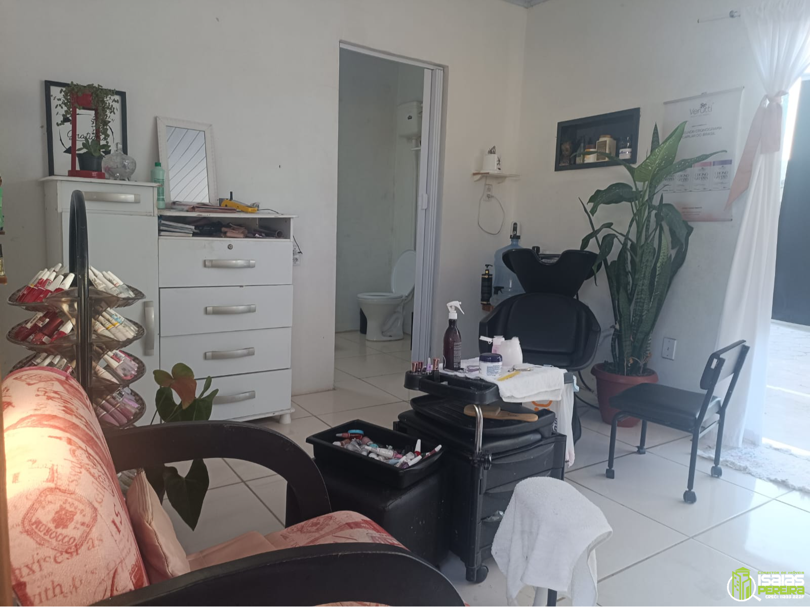 OPORTUNIDADE RARA NO LITORAL! CASA + SALA COMERCIAL POR APENAS R$ 230.000