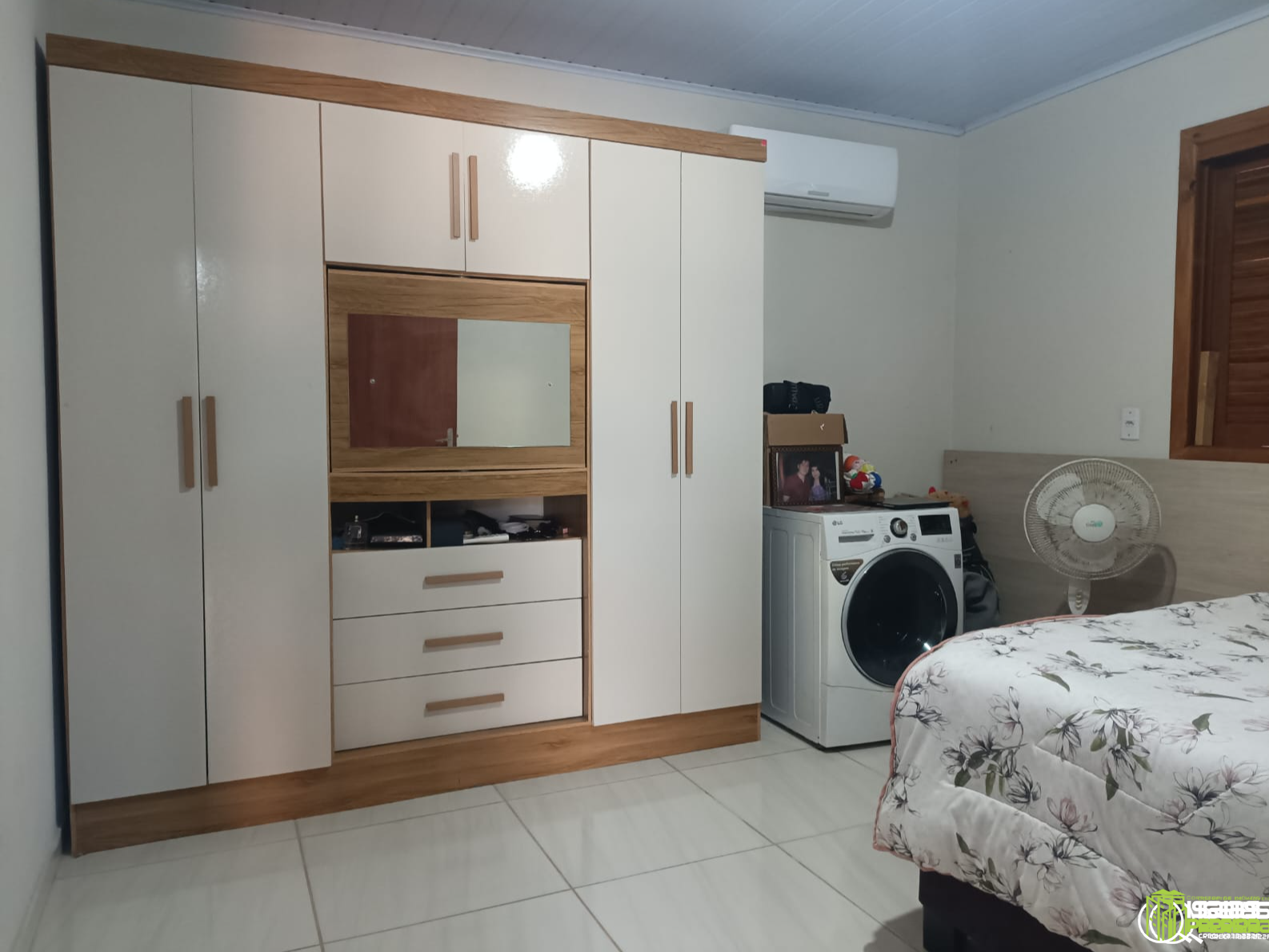 OPORTUNIDADE RARA NO LITORAL! CASA + SALA COMERCIAL POR APENAS R$ 230.000