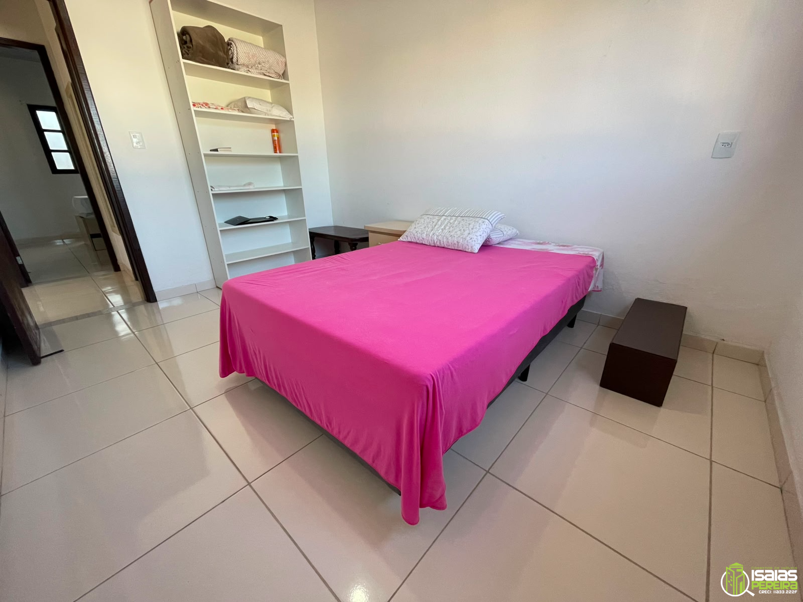 OPORTUNIDADE DE CASA NO CENTRO DE BALNEÁRIO ARROIO DO SILVA-SC!
