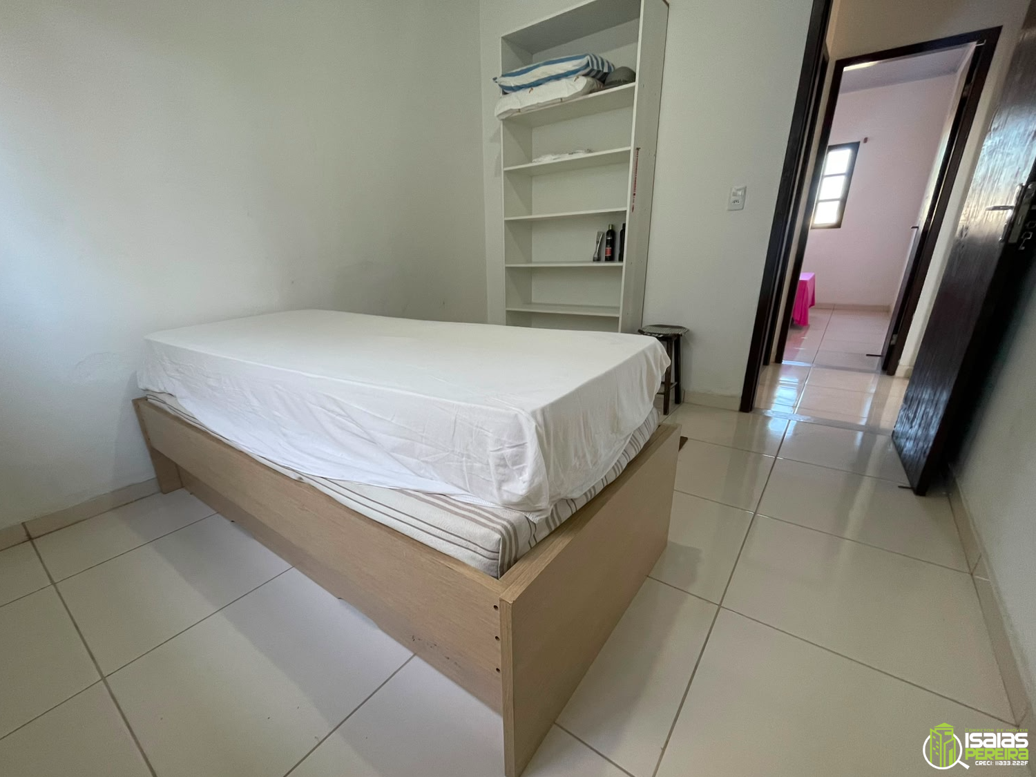 OPORTUNIDADE DE CASA NO CENTRO DE BALNEÁRIO ARROIO DO SILVA-SC!