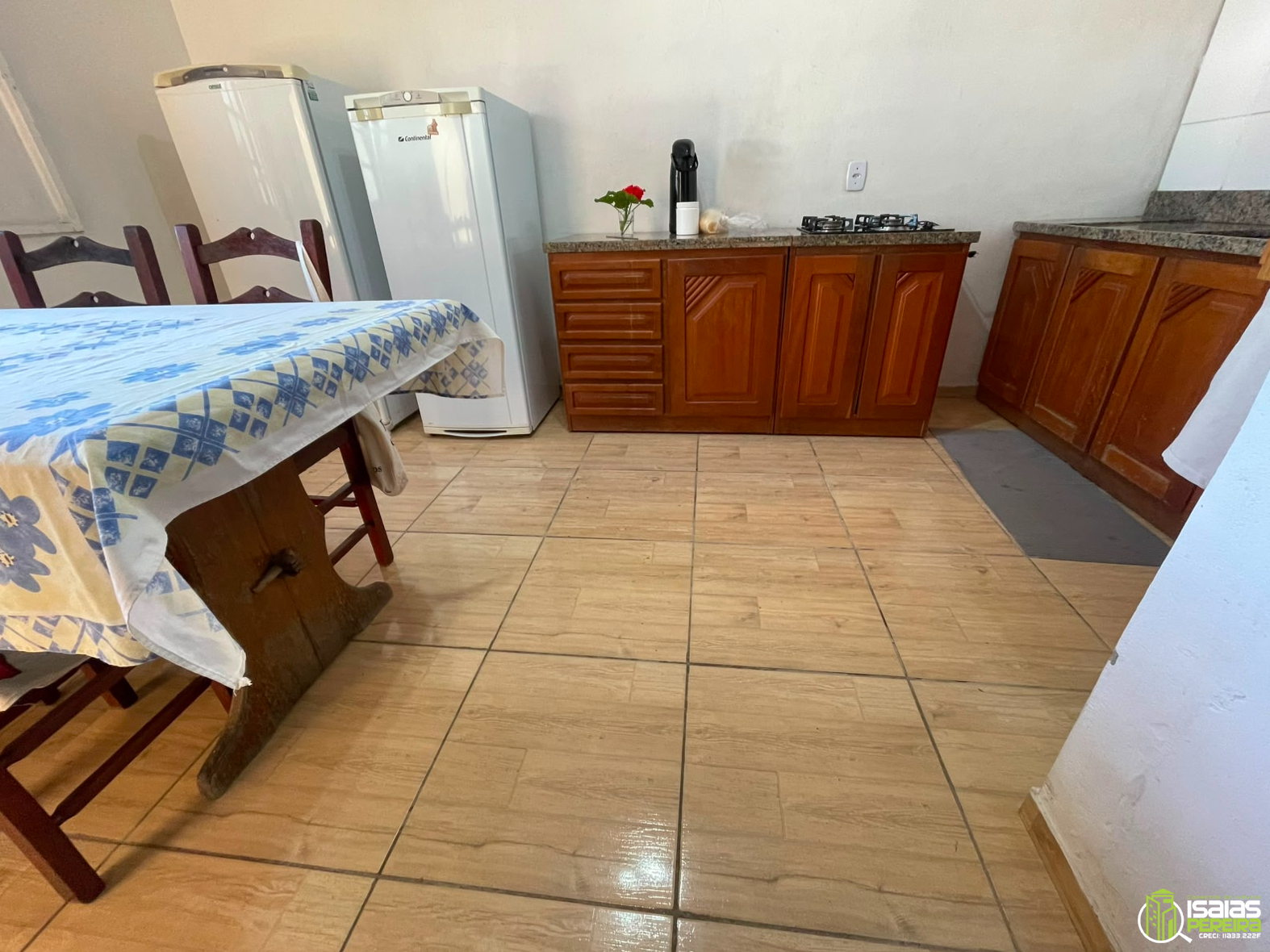 OPORTUNIDADE DE CASA NO CENTRO DE BALNEÁRIO ARROIO DO SILVA-SC!