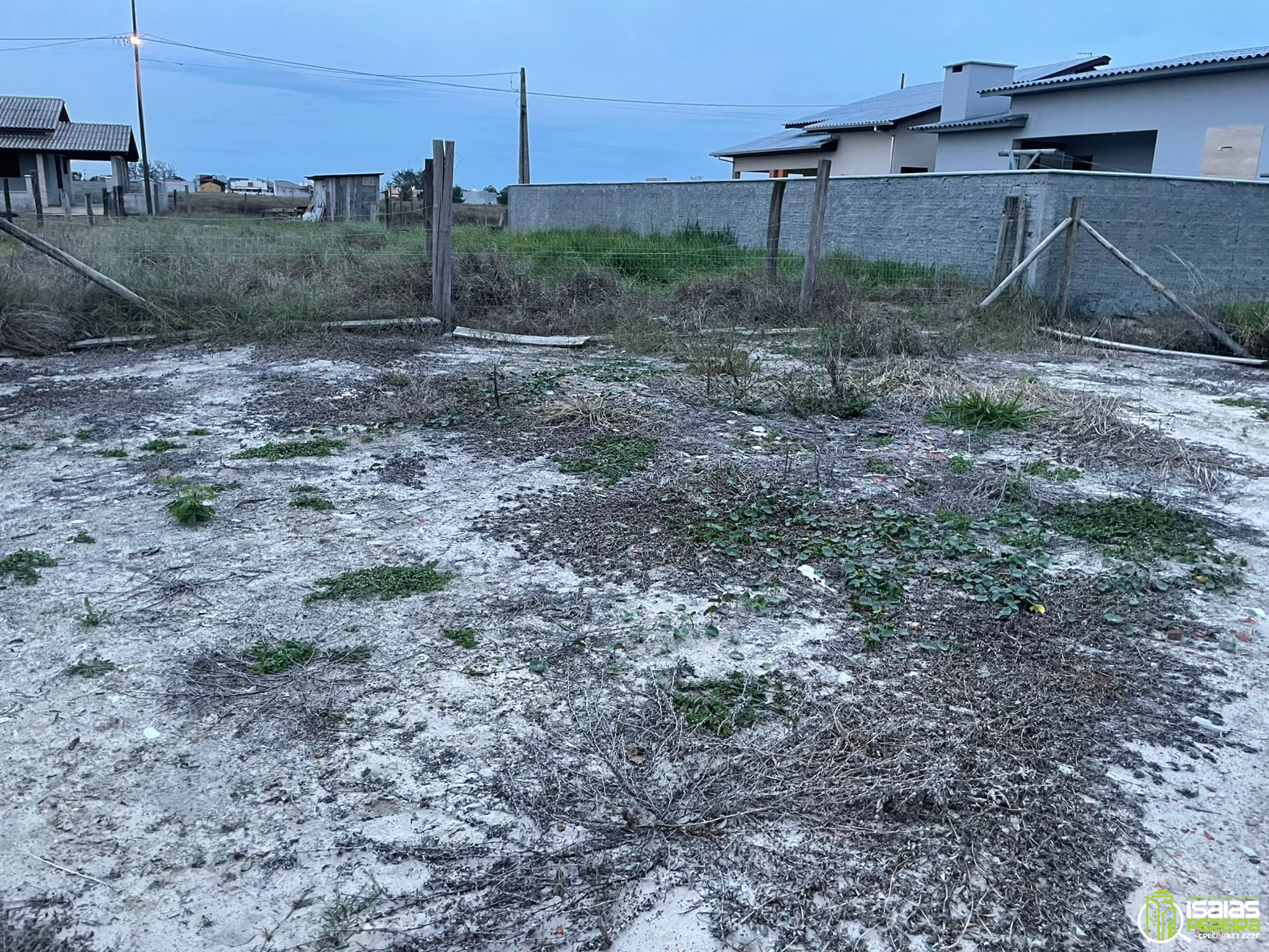 Casa à venda em Balneário Arroio do Silva SC– Localização privilegiada!