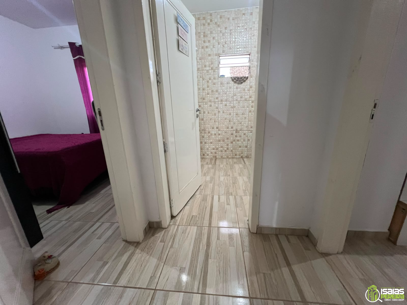 VENDE-SE CASA DE ESQUINA NA PRAIA DE BALNEARIO ARROIO DO SILVA-SC