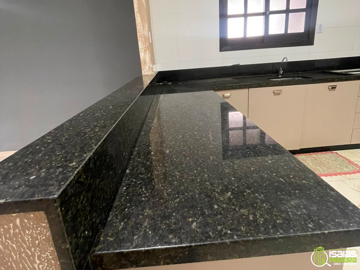 CASA À VENDA EM BALNEÁRIO ARROIO DO SILVA – SC